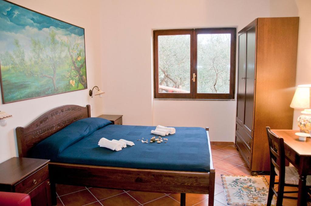 Hostal Casale Il Gheppio Laureana Cilento Habitación foto