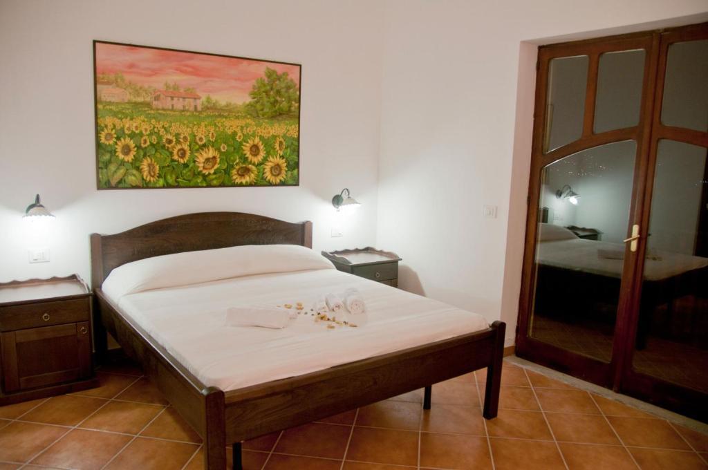 Hostal Casale Il Gheppio Laureana Cilento Habitación foto